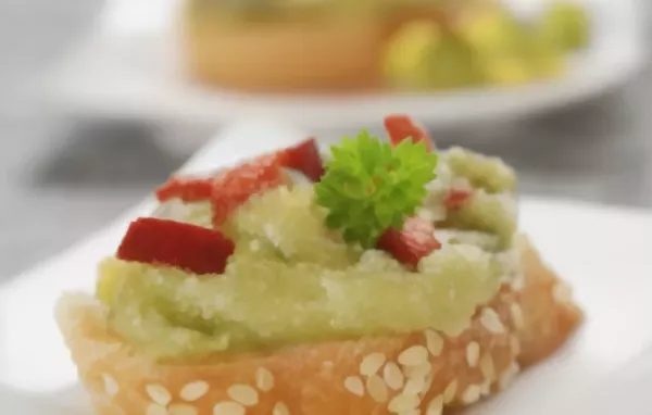 Avocado-Paprika-Bruschetta - Ein frisches und gesundes Rezept