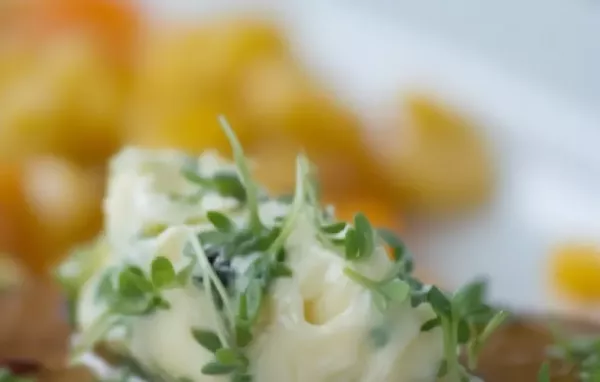 Butter mit frischer Kresse Rezept