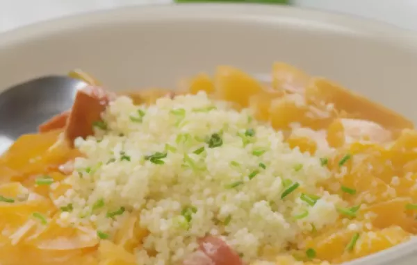 Couscous mit Paprika in feiner Gemüsecurry Mischung