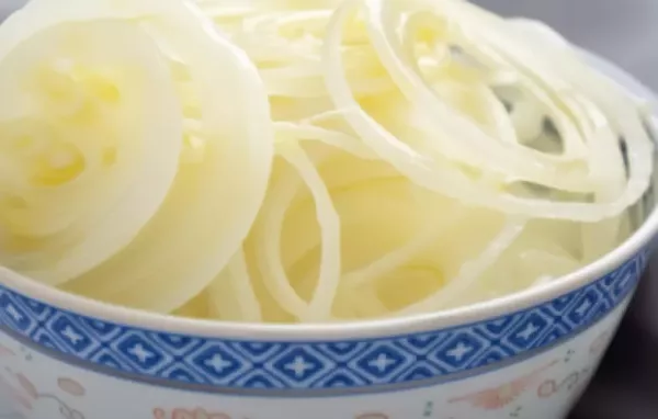 Deutscher Zwiebelsalat Rezept