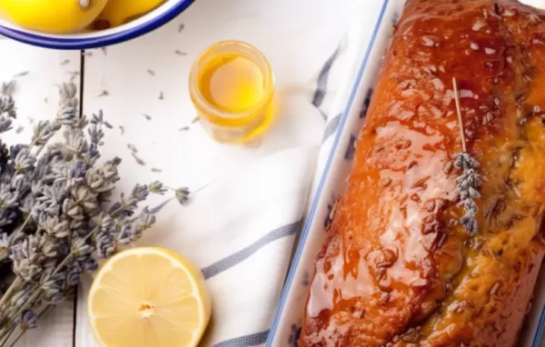 Ein erfrischender Kuchen mit den Aromen von Lavendel und Zitrone