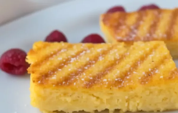 Ein exotisches Grillrezept für Kokos-Polenta mit frischen Kräutern und Gewürzen.