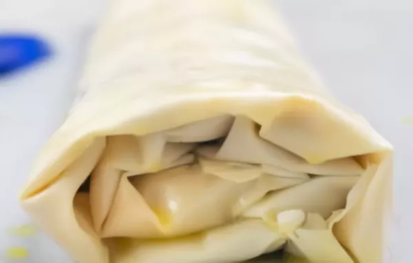 Ein klassischer Apfelstrudel, zubereitet nach Omas traditionellem Rezept