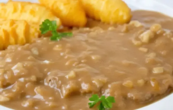 Ein köstliches Gericht für Fleischliebhaber - zarter Vanillerostbraten mit knusprigen hausgemachten Kroketten.