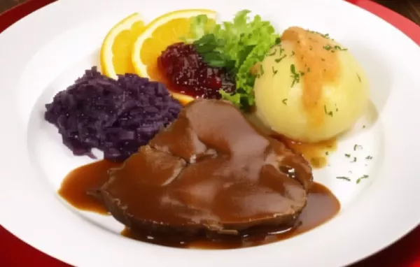 Ein köstliches Rezept für einen saftigen Rehbraten mit würzigem Rotkohl