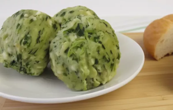 Einfaches Rezept für köstliche vegane Spinatknödel