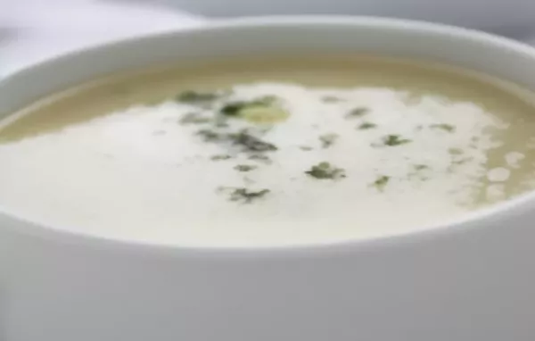 Einfaches und leckeres Rezept für Pastinakencremesuppe