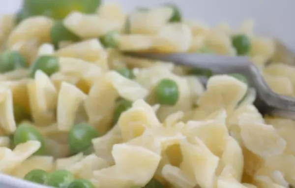 Erbsenfleckerl mit Speck - Ein traditionelles österreichisches Gericht