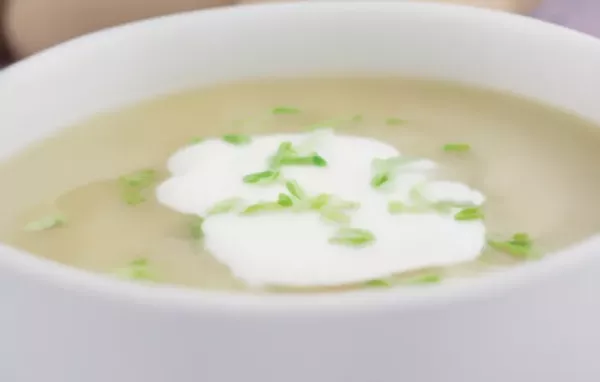 Erfrischende Schnittlauch-Erdäpfel-Cremesuppe