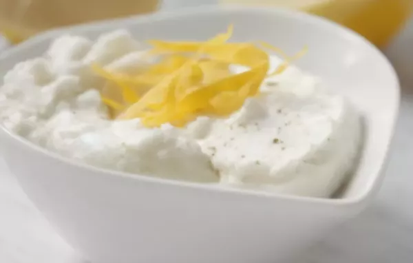 Erfrischende Zitronencreme - Ein Klassiker aus Deutschland