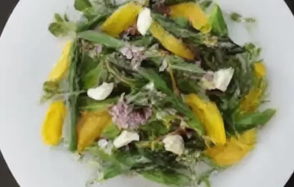 Erfrischender Spargelsalat mit saftigen Orangen