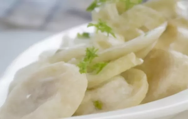 Frische Fenchel-Rohkost mit Zitronendressing