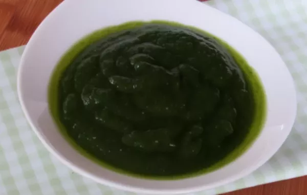 Frisches und würziges Brunnenkresse Pesto