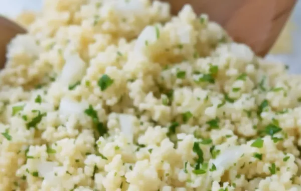 Gesundes und frisches Rezept für marinierten Bulgur mit buntem Gemüse