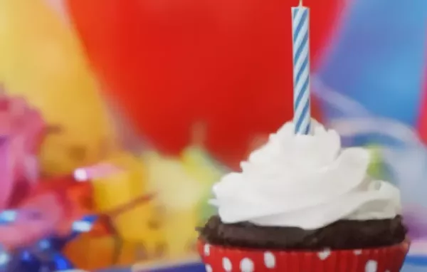 Glückwunsch-Geburtstags-Cupcake