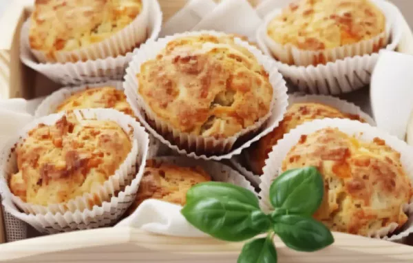 Herzhafte Kartoffelmuffins mit Speck und Käse