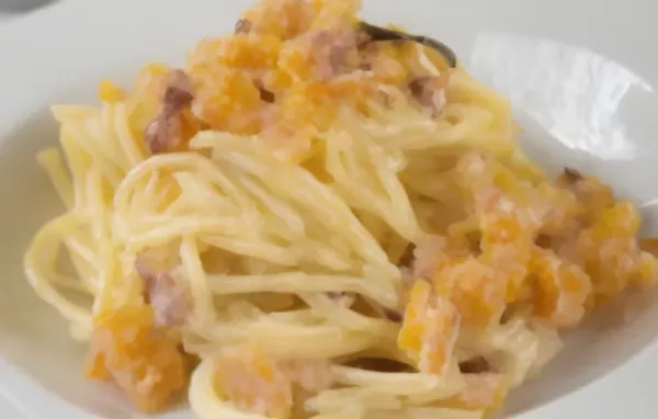 Karotten-Speck-Spaghetti mit Sauerrahm