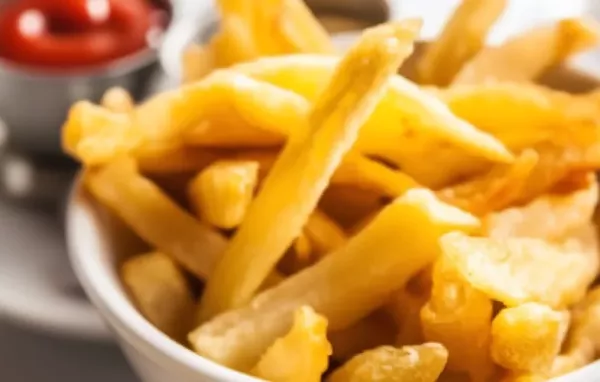 Knusprige Pommes Frites selber machen - ein Genuss für die ganze Familie!