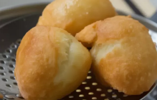 Köstliche Rahmnockerln, ein traditionelles österreichisches Dessert