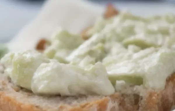 Köstliche Topfencreme mit Avocado