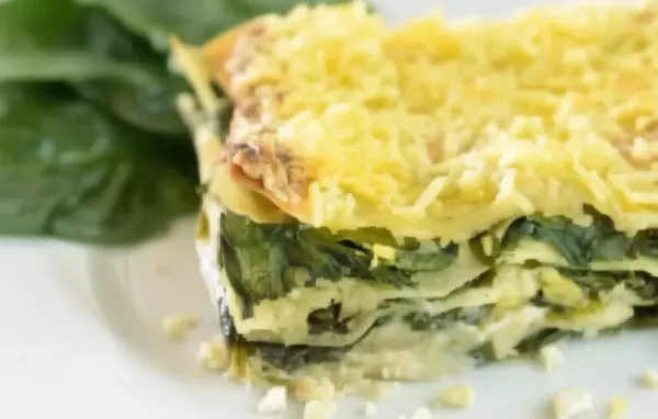 Köstliche vegetarische Spinatlasagne mit cremiger Béchamelsauce