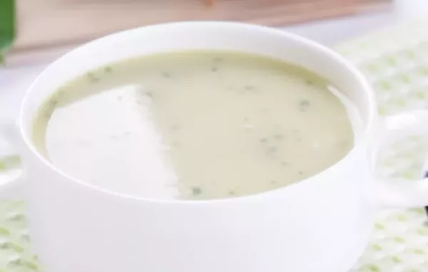 Köstliche Zucchinicremesuppe für Genießer