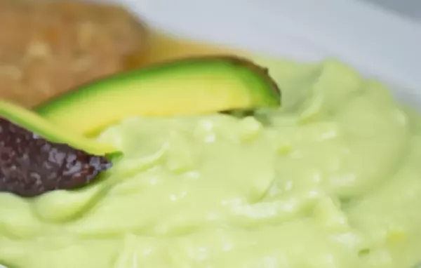 Köstliches Kartoffelpüree mit einer cremigen Avocado-Note