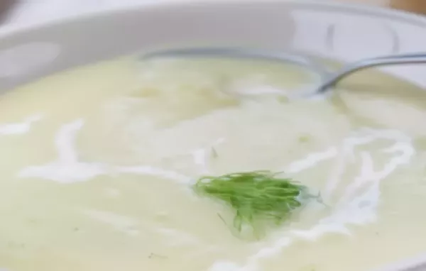 Leckere und cremige Fenchel-Obers-Suppe