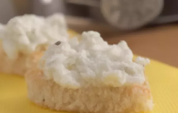 Leckerer Feta-Aufstrich zum Dippen und Schmieren