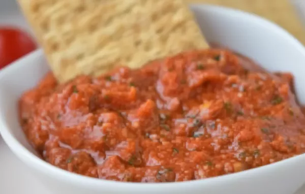 Leckerer Tomaten-Dip für Chips und Gemüsesticks