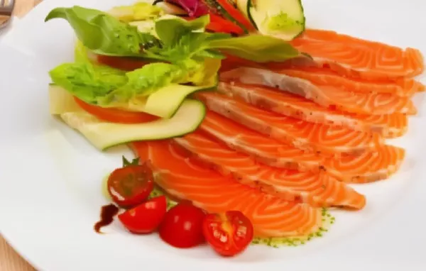 Leckeres Lachs Carpaccio: Ein leichtes und erfrischendes Gericht