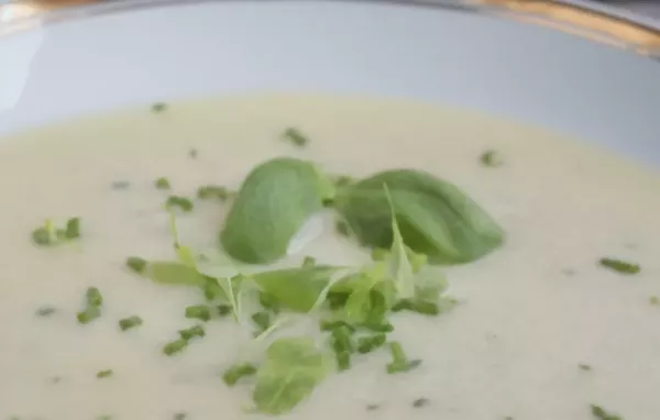 Leckeres Rezept für eine Kräutercremesuppe