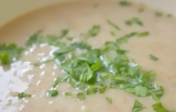 Leckeres Rezept für eine würzige Grünkernsuppe