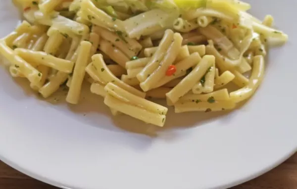 Leckeres Rezept für Nudeln mit würziger Pastinakensoße