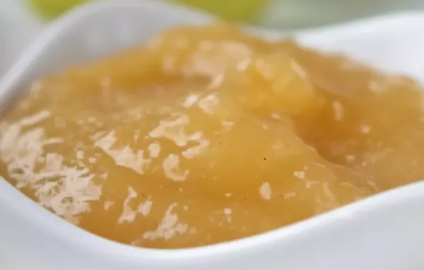 Leckeres und einfach zuzubereitendes Rezept für selbstgemachte Apfelbutter