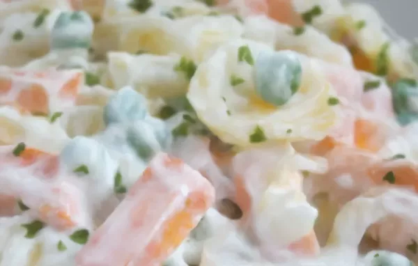 Mayonnaise-Salat - Ein erfrischender Salat mit cremigem Dressing