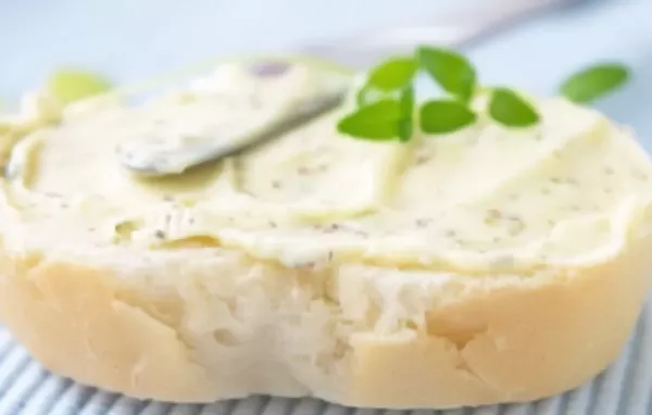 Oregano Butter - Würzige Kräuterbutter selbst gemacht