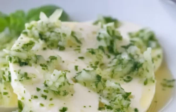 Rezept für gegrillten Schafkäse mit Kräuterdressing