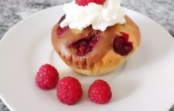 Saftige Himbeer Muffins - Ein fruchtiges Backerlebnis für die ganze Familie!