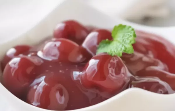 Sauerkirschenragout - Fruchtiges Dessert für Genießer