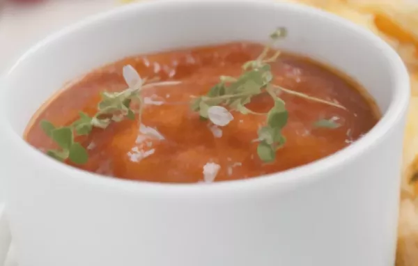 Tomatensuppe mit Brotcroutons - Eine köstliche Suppe für die ganze Familie