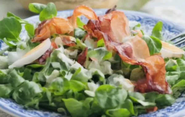 Vogerlsalat mit Speck