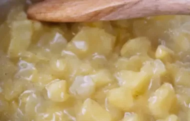 Ananas-Zwiebel-Chutney - ein fruchtig-scharfer Begleiter zu Käse und Fleisch