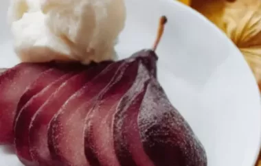 Birnen in Rotwein mit Vanilleeis - Ein köstliches Dessert für besondere Anlässe
