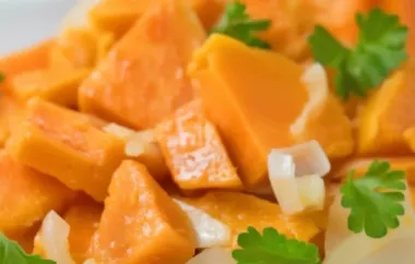 Ein erfrischender Süßkartoffelsalat mit frischen Kräutern und einem aromatischen Dressing.