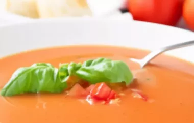 Eine leckere und würzige Tomatensuppe mit einer besonderen Note durch den Ingwer.