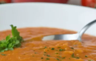 Eine würzige und aromatische Linsensuppe mit einem Hauch von indischem Curry.