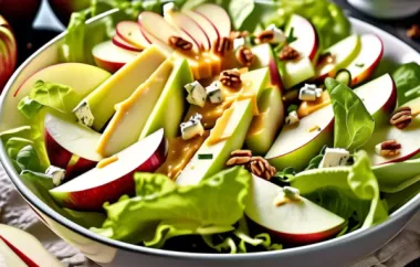 Erfrischender Apfel-Käse-Salat mit würzigem Dressing