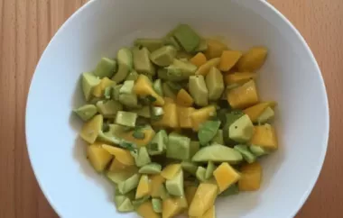 Erfrischender Avocado-Mango-Salat