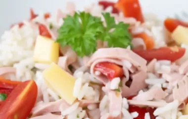 Erfrischender griechischer Reissalat mit mediterranen Aromen